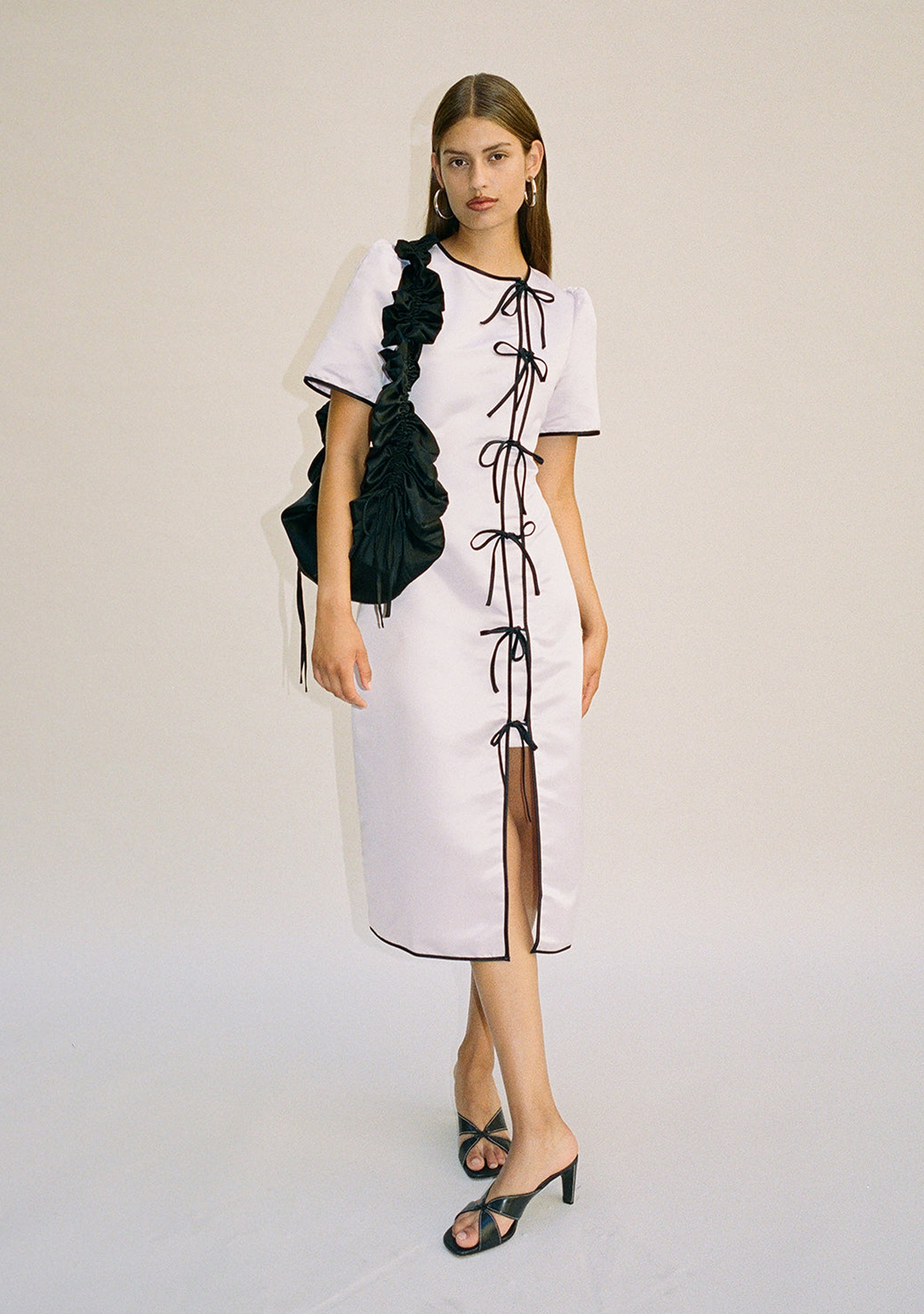 未使用 CARAMEL HYSSOP DRESS Cotton Voile Dot Hemla Frill Dress | Pasand by ne Quittez