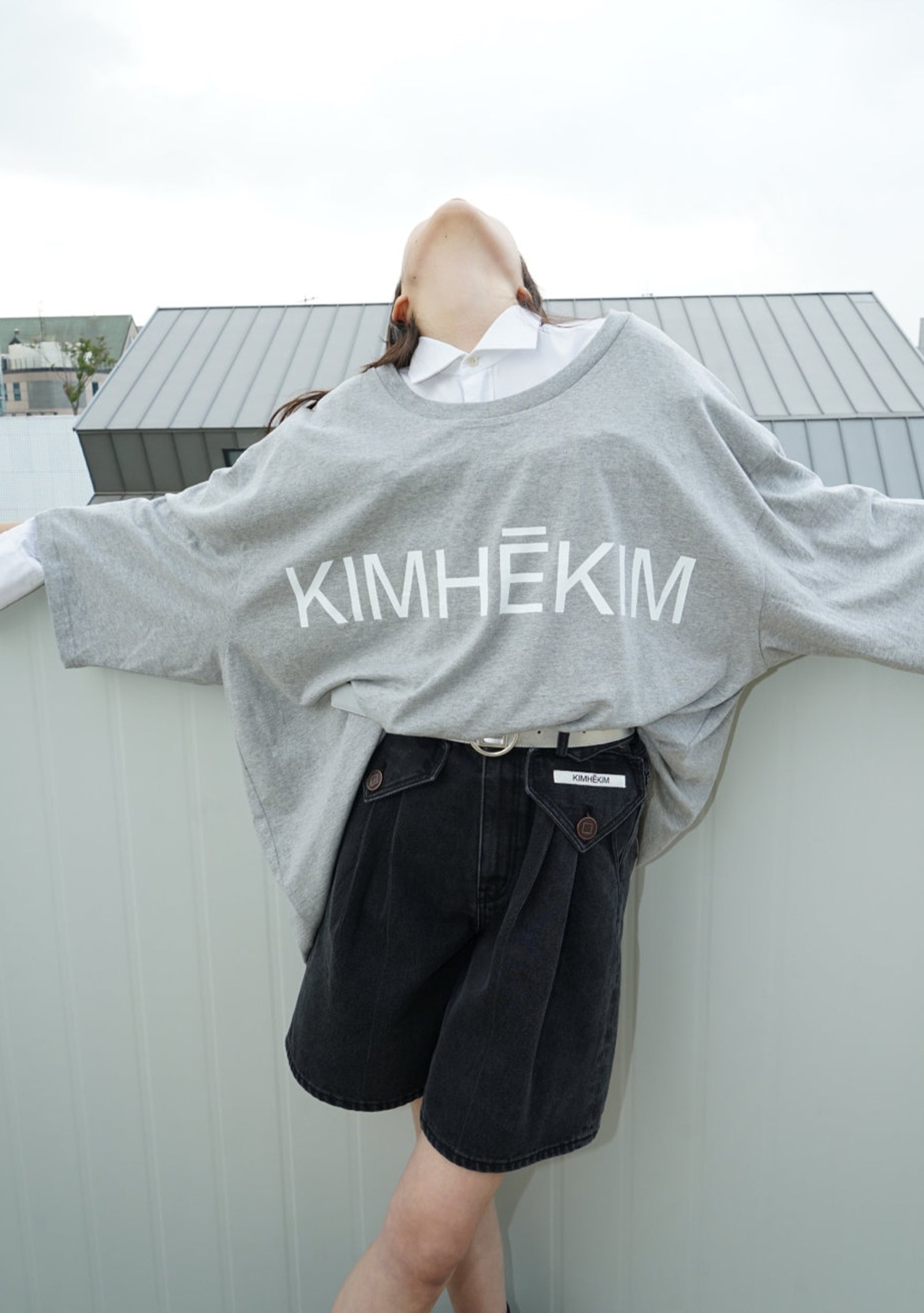 ☆1.5 KIMHEKIM T-SHIRT DRESS/KIMHEKIM☆ 1.5 Kimhekim Reflective Neoseoul T-Shirt Dress (Black