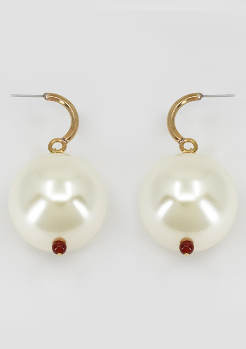 SCHO Donna Jumbo Pearl Earrings