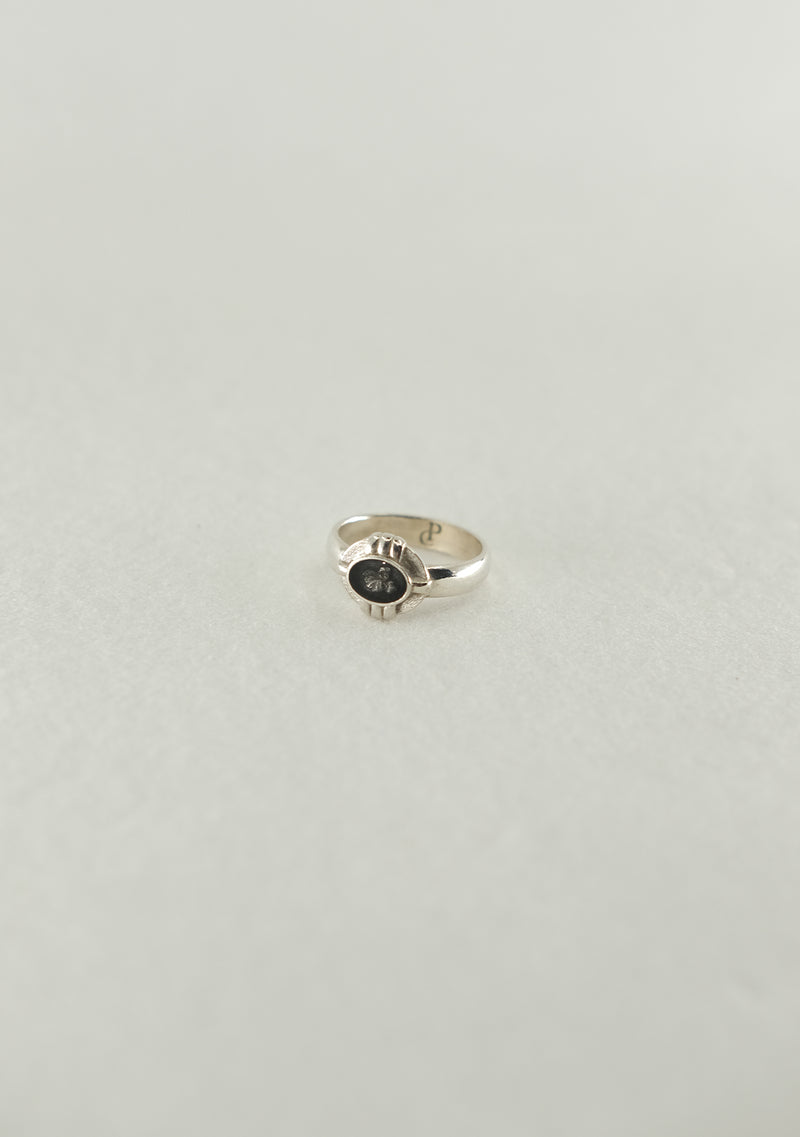 PUPIL CASKET Daffodlis Relief Tail Ring